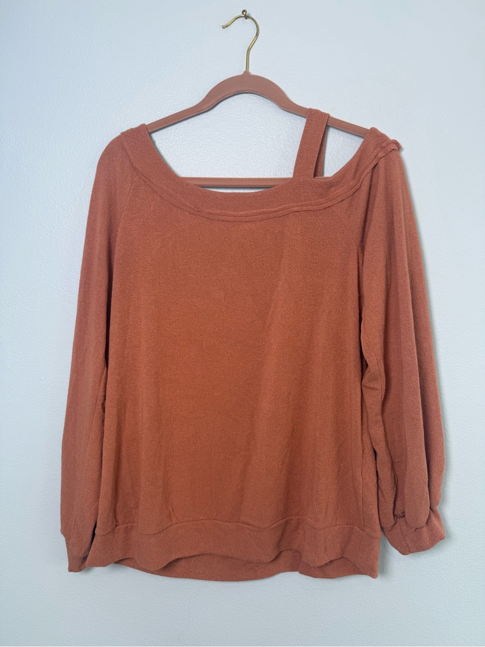 Women’s Off-the-Shoulder Sweater in Rust - Casual One-Shoulder Knit